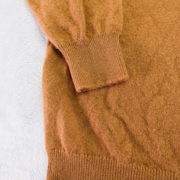 Vintage Lyle & Scott Mens Sweater M/L Scotland Cashmere V-Neck Size Beige 90s - Picture 4 of 9